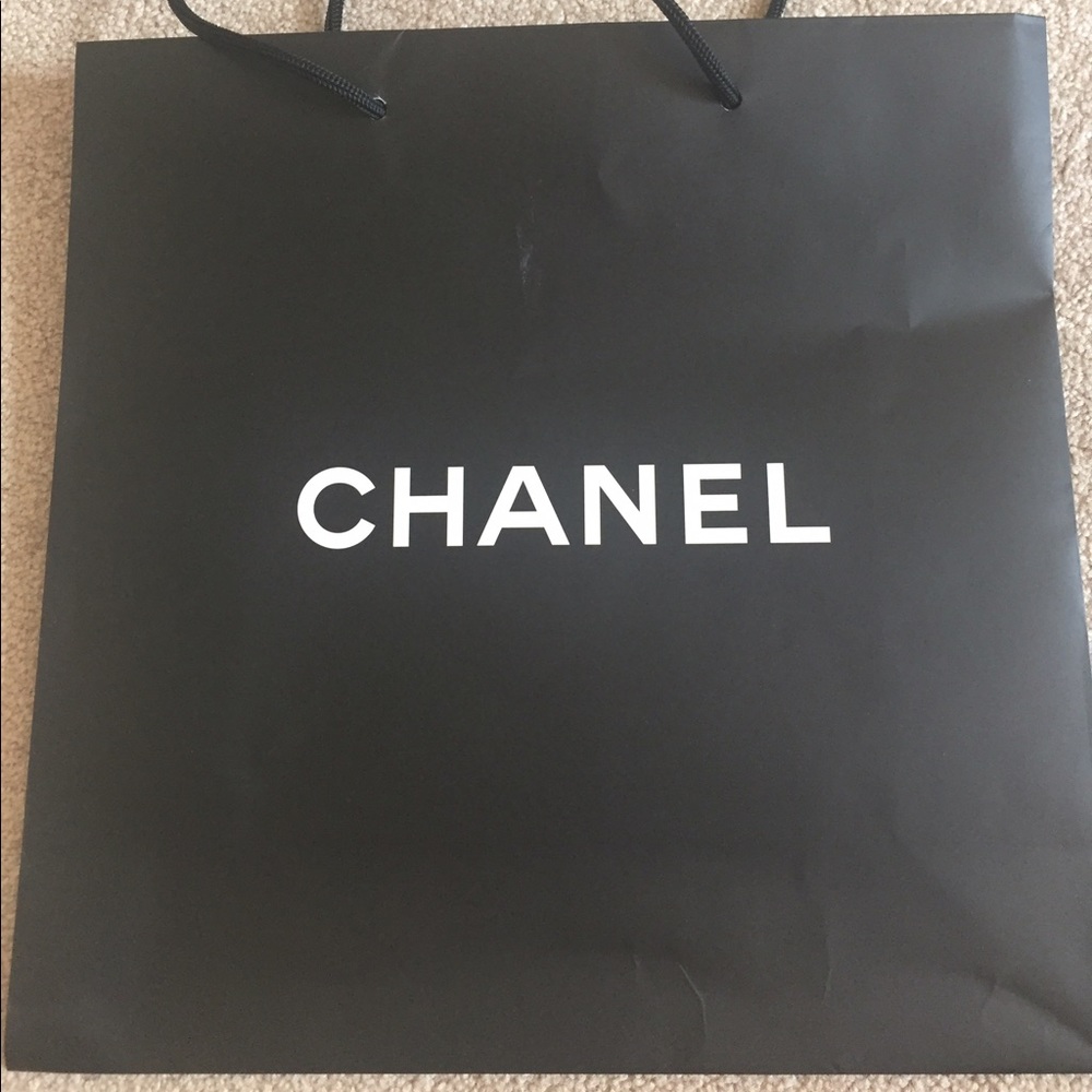 Chanel shopping bag