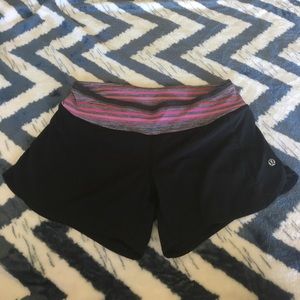 Lululemon Athletica Turbo Shorts sz 4