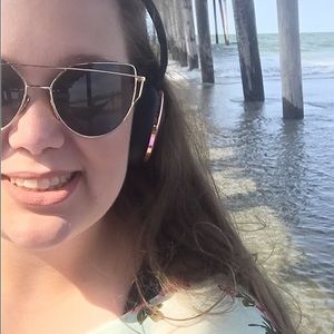 Meet your Posher, Gwen