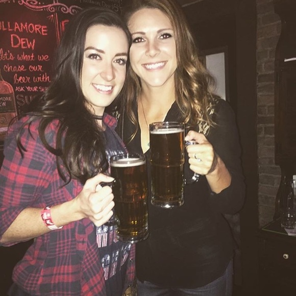 Meet your Posher, Jessica - Picture 2 of 4