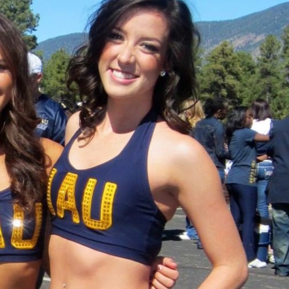 Meet your Posher, Jessica - Picture 4 of 4