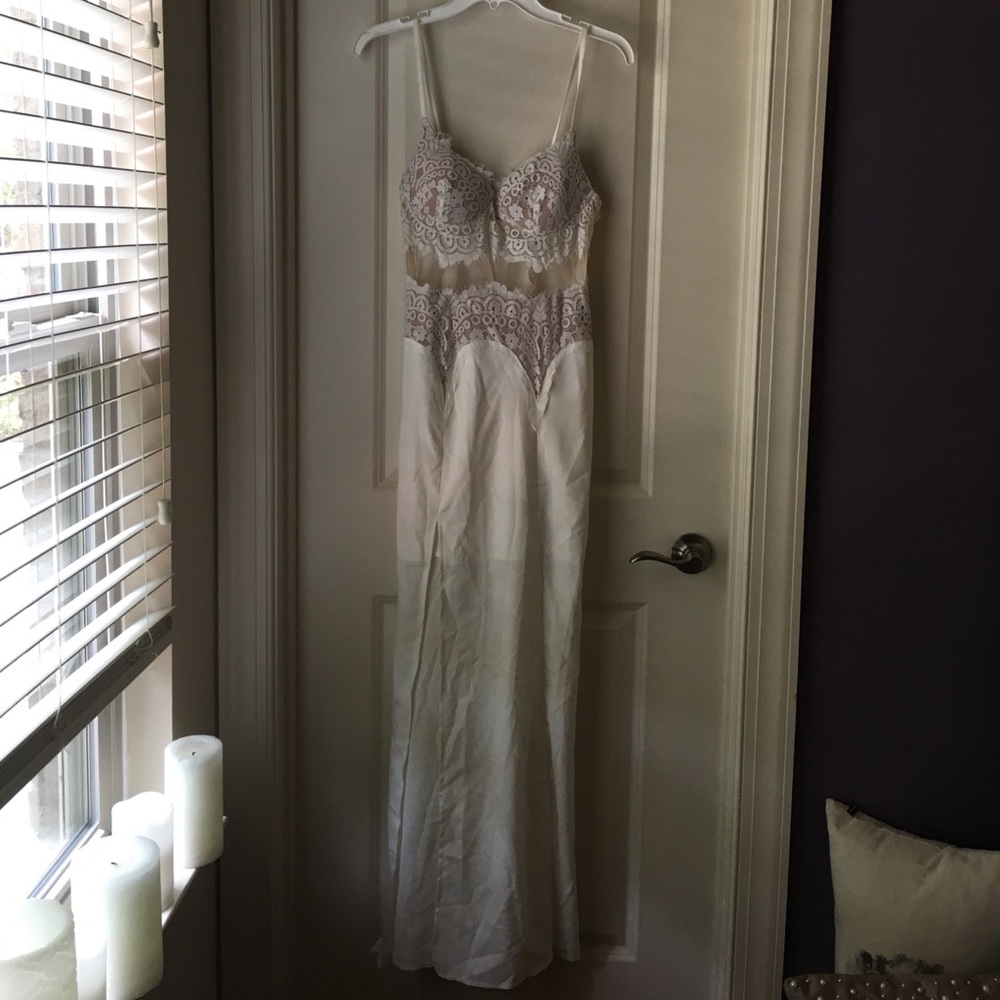 White chiffon lace maxi