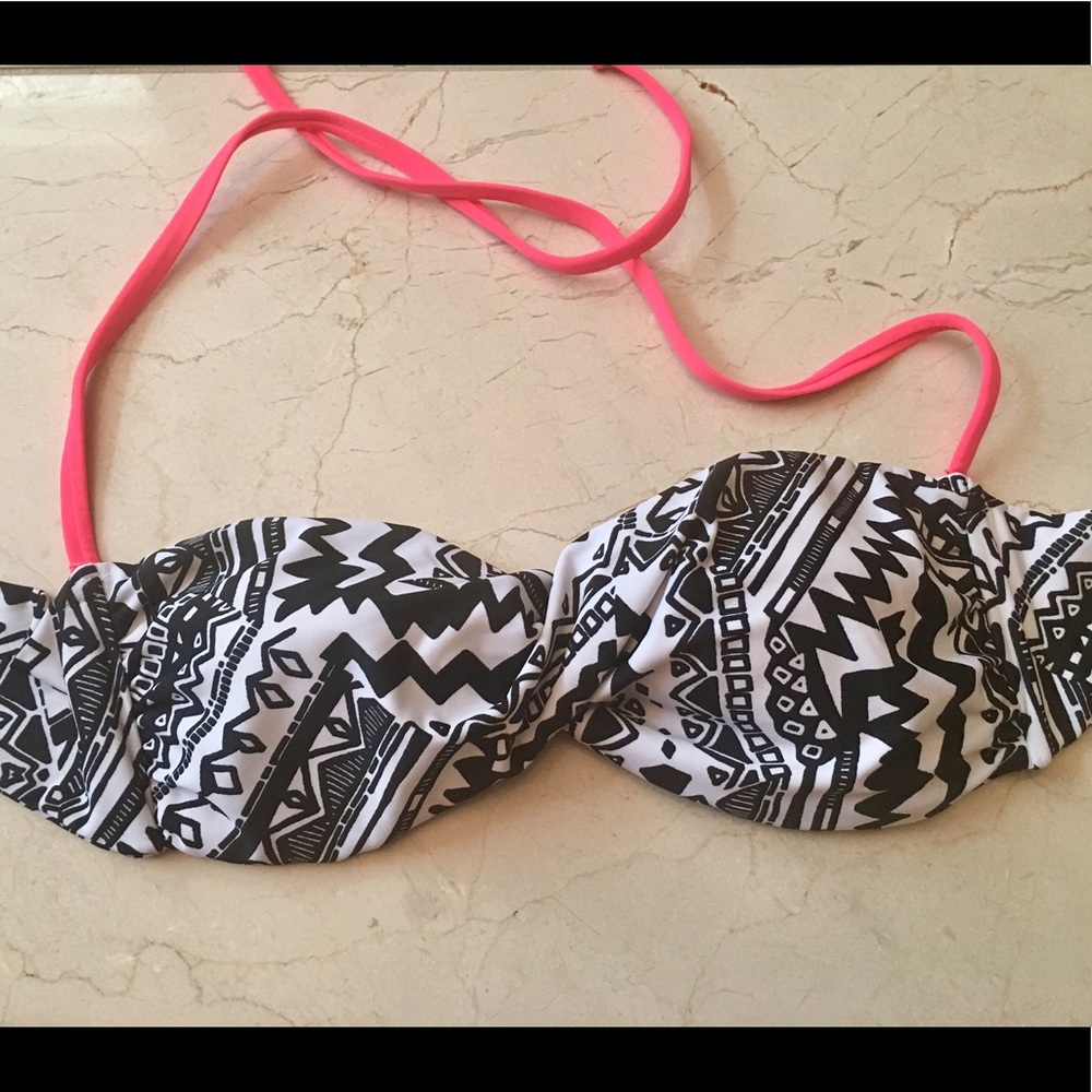 Black and White Tribal Print Bikini Top