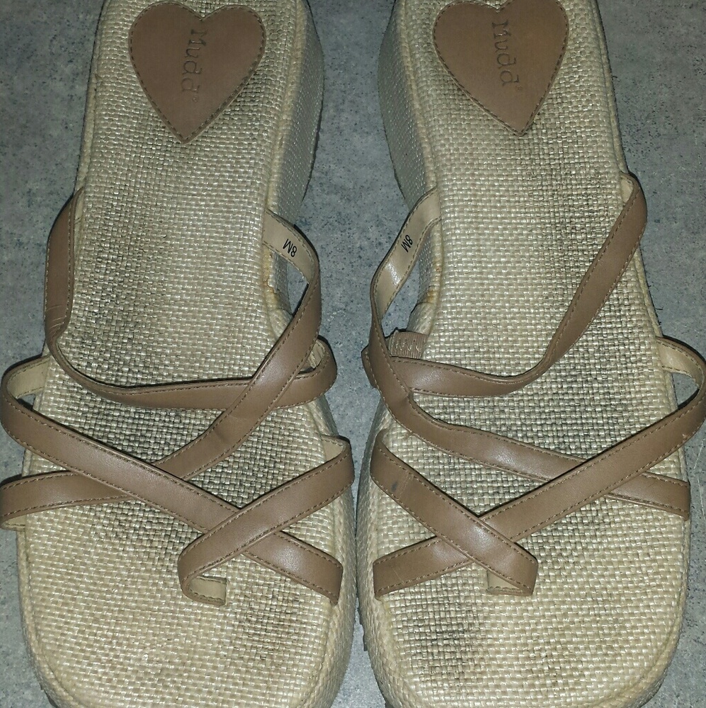Mudd sandals