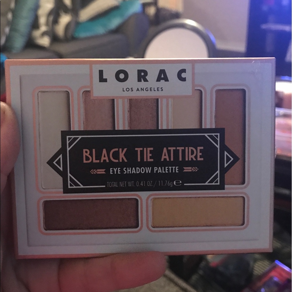Eyeshadow palette