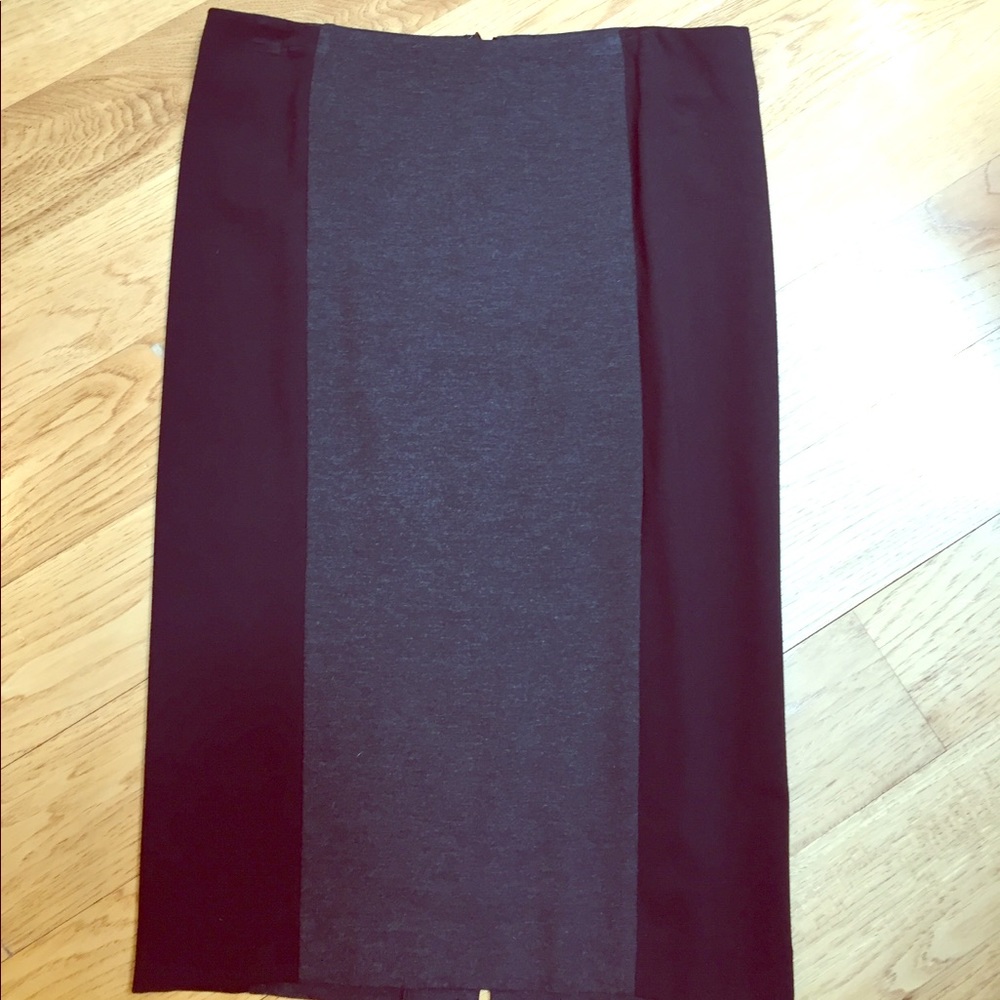 CAbi Style #449 knit two tone pencil skirt in size 4