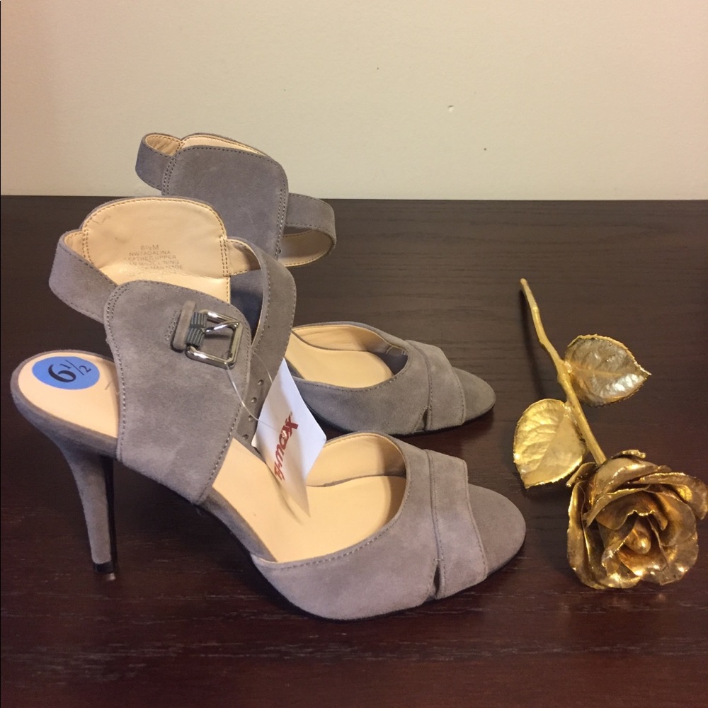 Nine West heels - suede gray. Sz 6 1/2