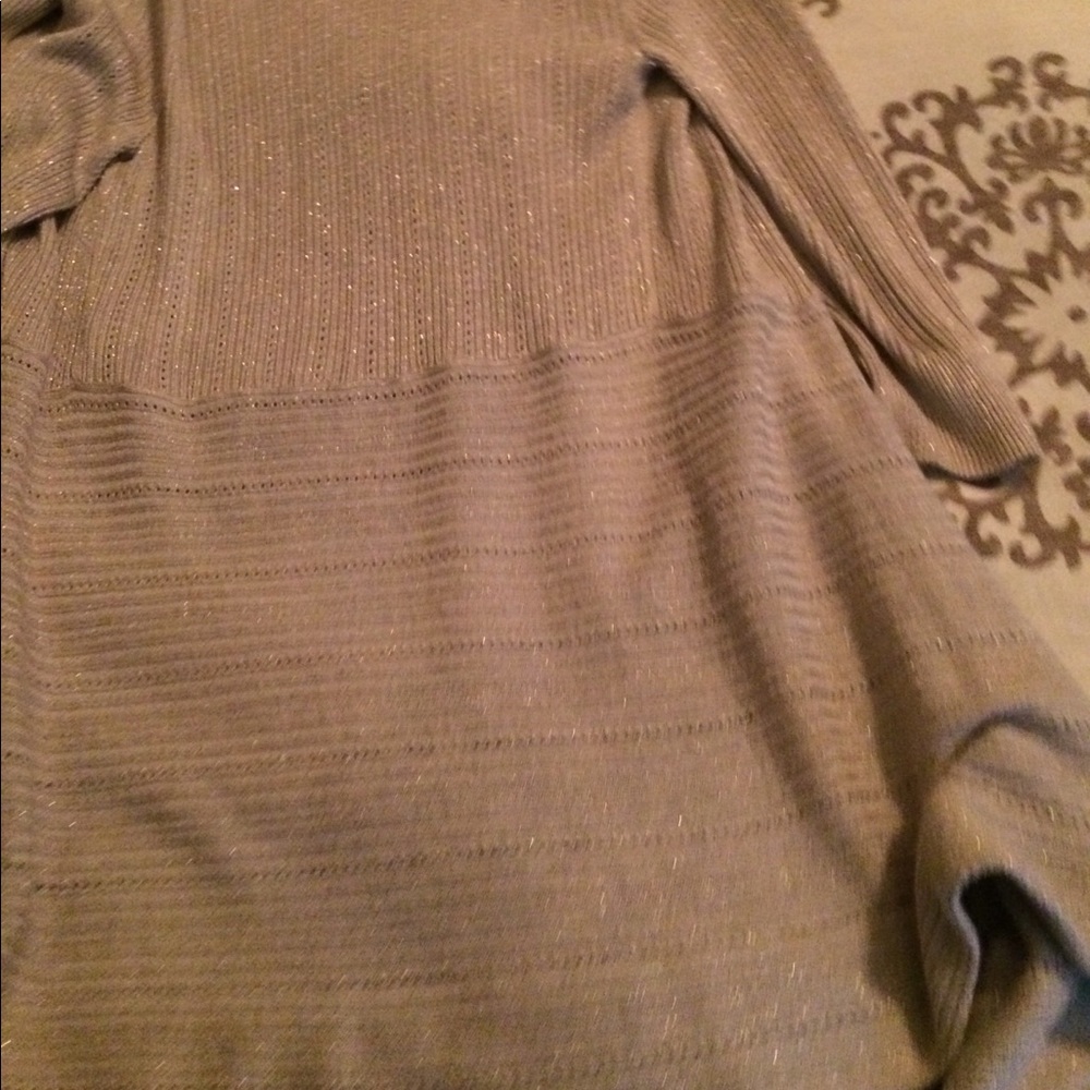 Sweater - Picture 2 of 3
