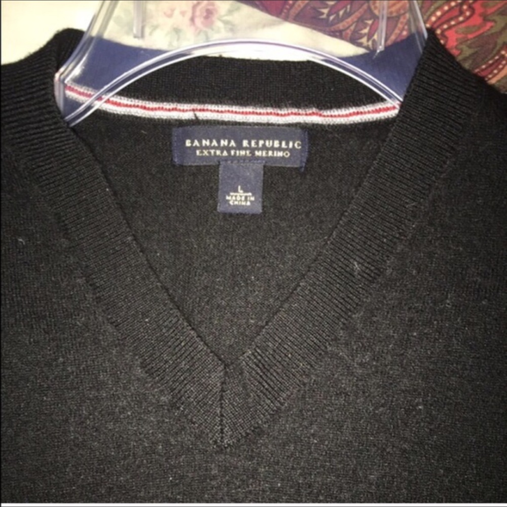 like new banana republic v nect black sweater