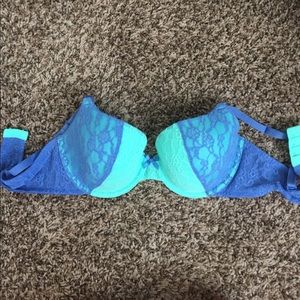 Never worn VS lace bra