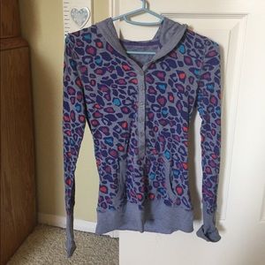 Hooded leopard print shirt