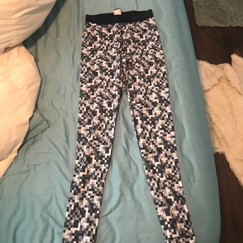 Nike pro dri-fit leggings