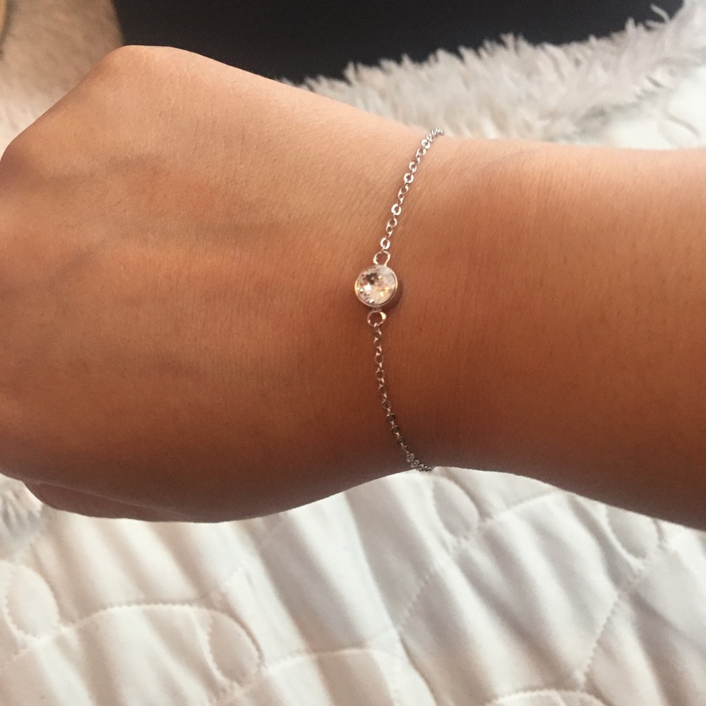 18K White Gold Plated Swarovski Crystal Bracelet - Picture 3 of 4