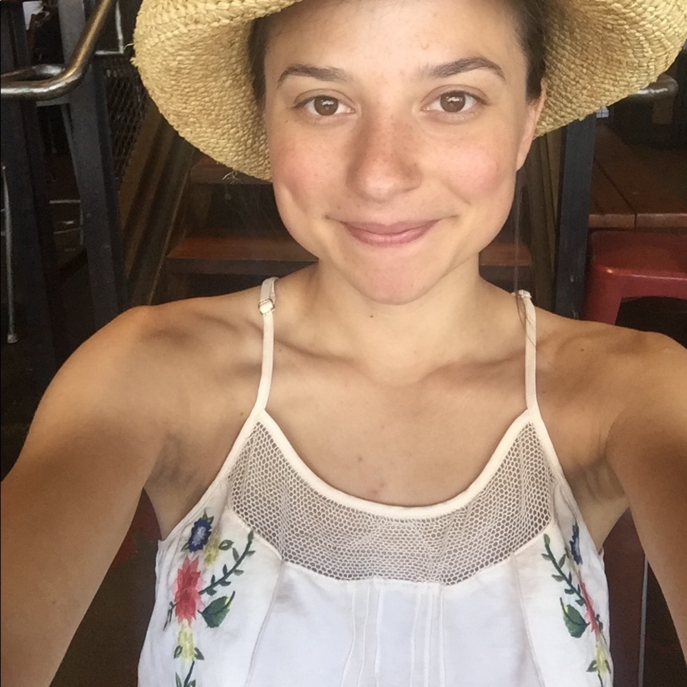 Meet your Posher, Cami