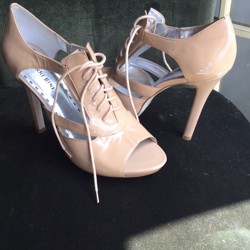 Peep toe Gianni Bini heel