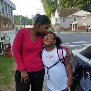 Meet your Posher, Flora