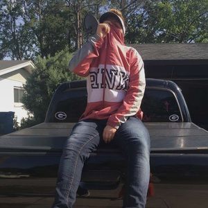 Meet your Posher, Chloe