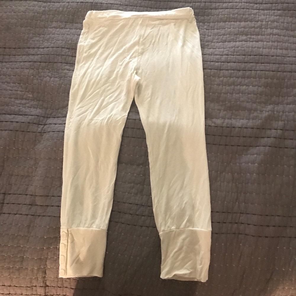 White cropped tights