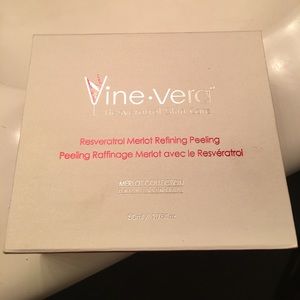 Vine Vera Merlot Refining Peel