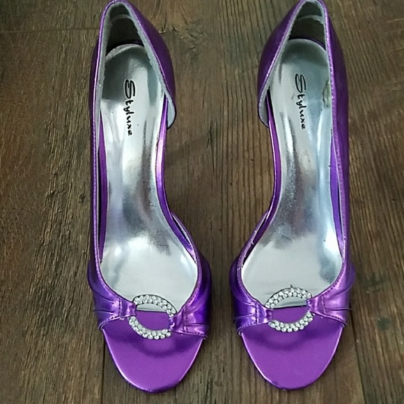 Shoes - Picture 4 of 4