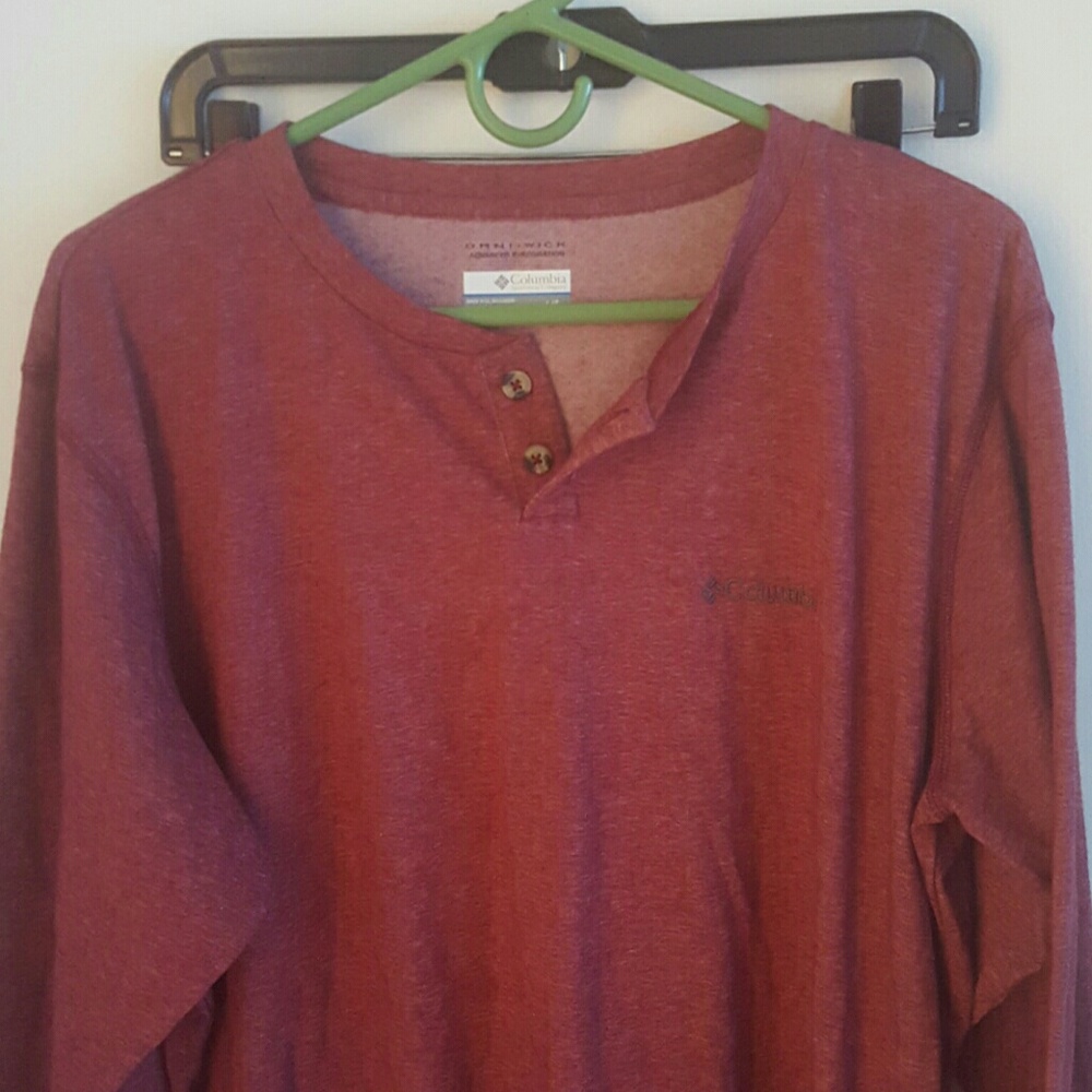Columbia long sleeve shirt light red