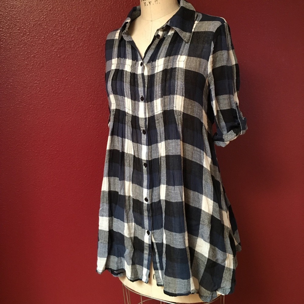 Blue plaid tunic top