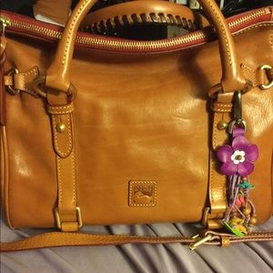 Dooney Small Florentine Satchel in Natural GUC