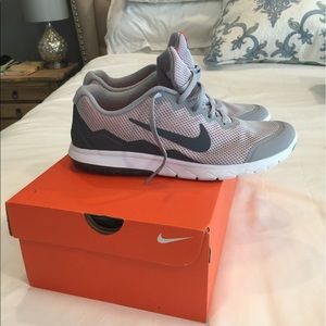 Nike Flex Experience RN 4 Size 9 👟 New