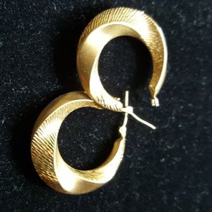 14K gold hoop earrings