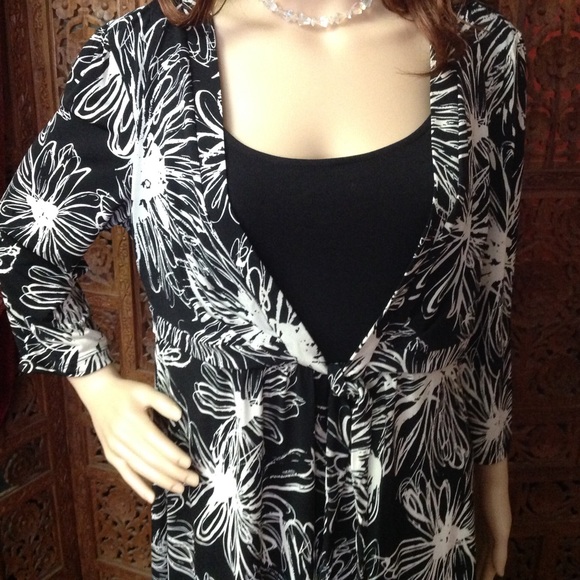 Apt 9 Black and white flower print dress , size L - Picture 2 of 8