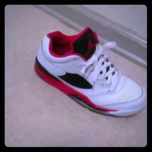 Jordan low top retro 5
