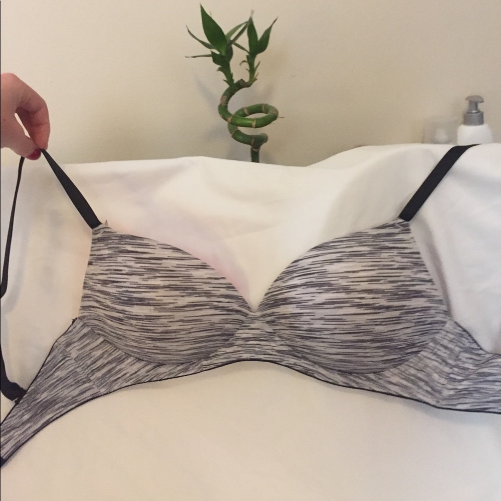 PINK "Wear Everywhere Wirefree Push Up"💖