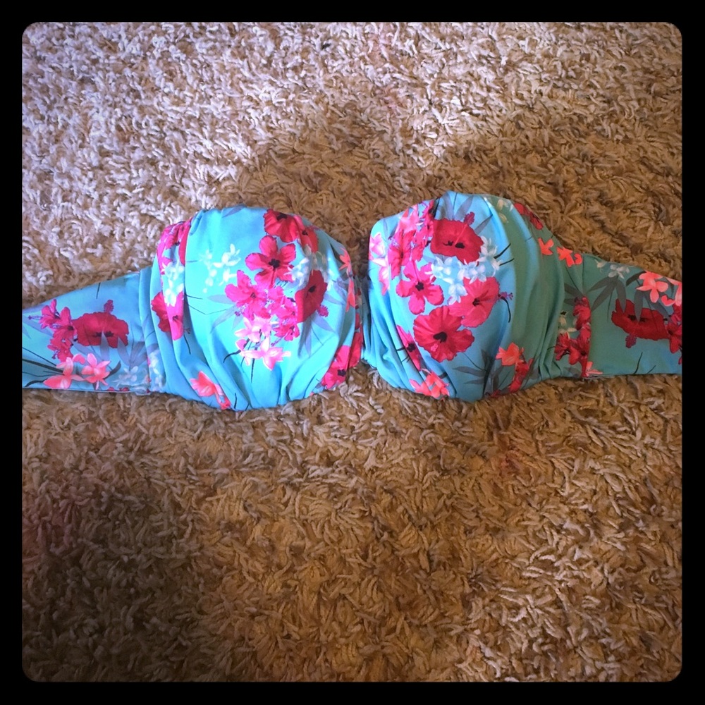 Floral bikini top