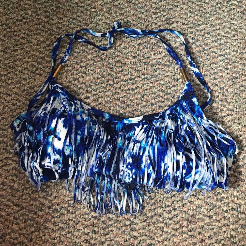 Bathing suit top. Size medium.