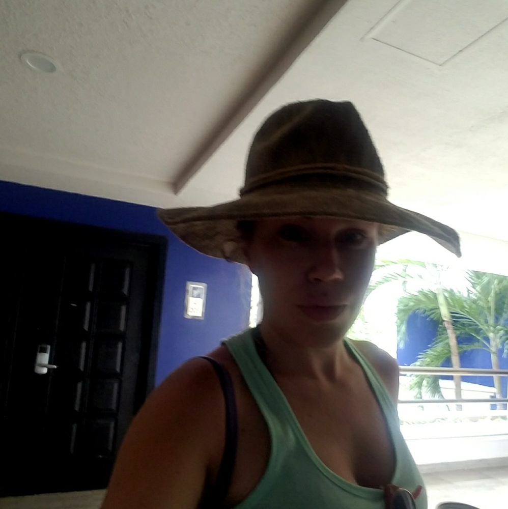 Meet your Posher, Kili