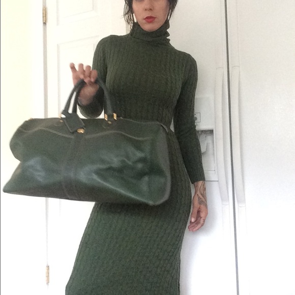 Meet your Posher, Karen - Picture 2 of 3