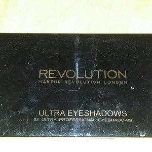 Revolution Mermaids Forever Palette