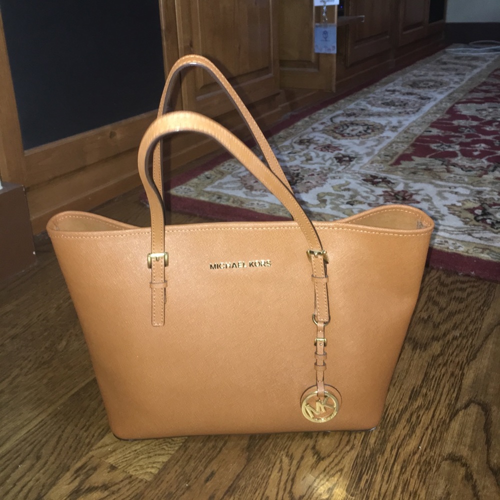 MICHAEL KORS Jet Set Saffiano Leather Small Tote