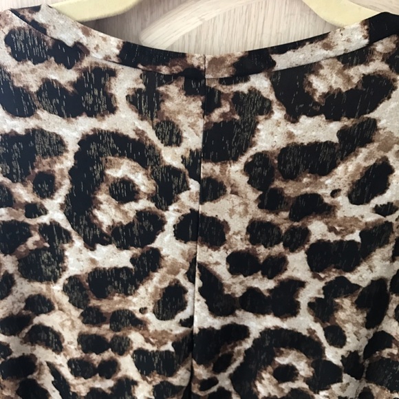 NEW! Silky Animal Print Tunic/Top - Picture 4 of 5