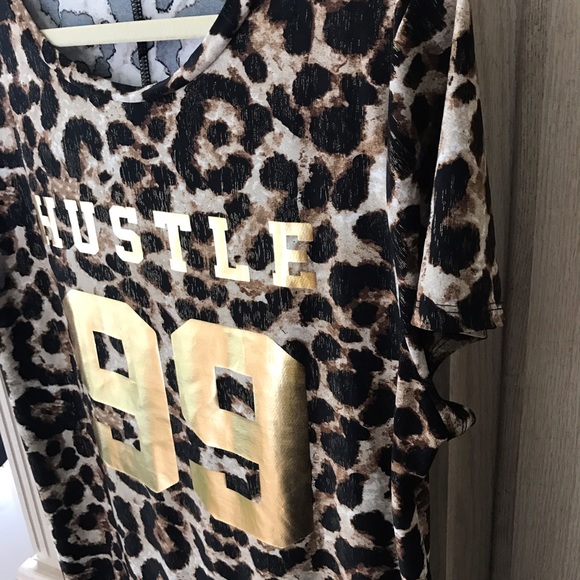 NEW! Silky Animal Print Tunic/Top - Picture 3 of 5