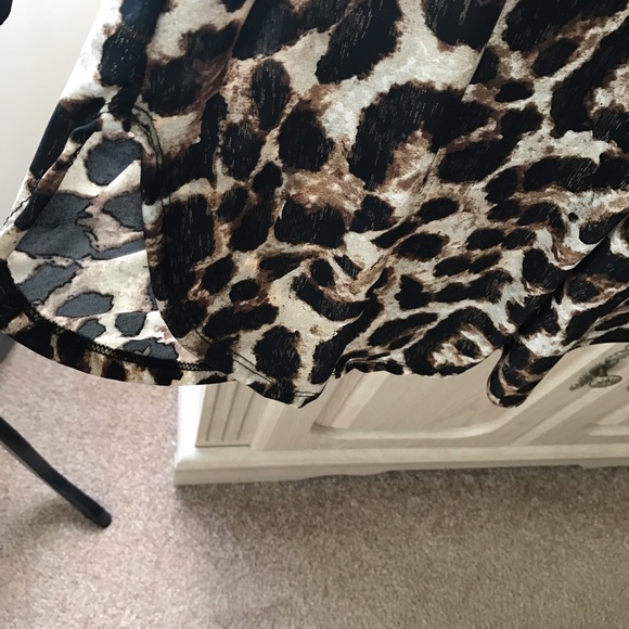 NEW! Silky Animal Print Tunic/Top - Picture 5 of 5