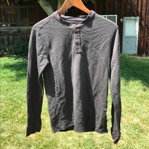 Long sleeve quarter button up