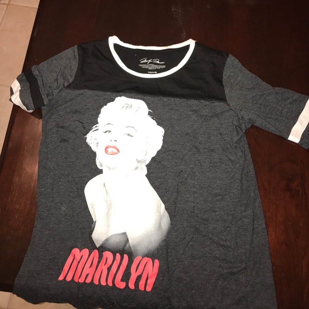 Marilyn tshirt