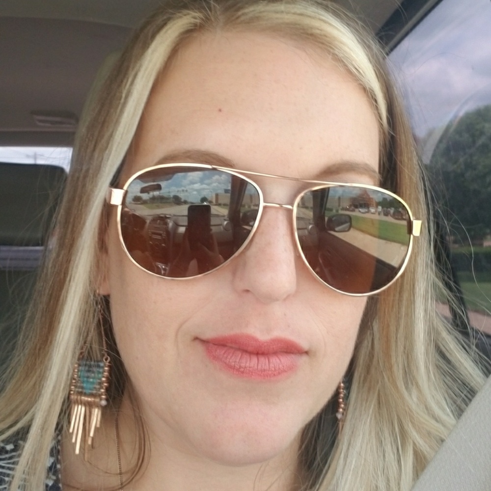 Meet your Posher, Dawn