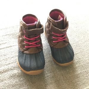 Toddler duck boots