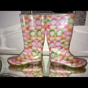 Coach rain boots! Bundle/save with matching purse!