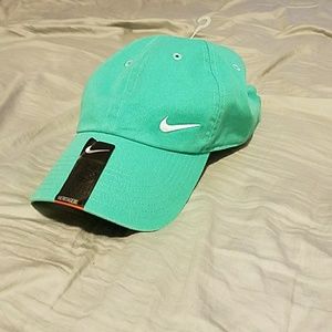 Women's Nike hat