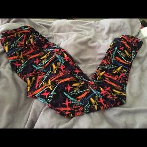 Os lularoe airplanes leggings