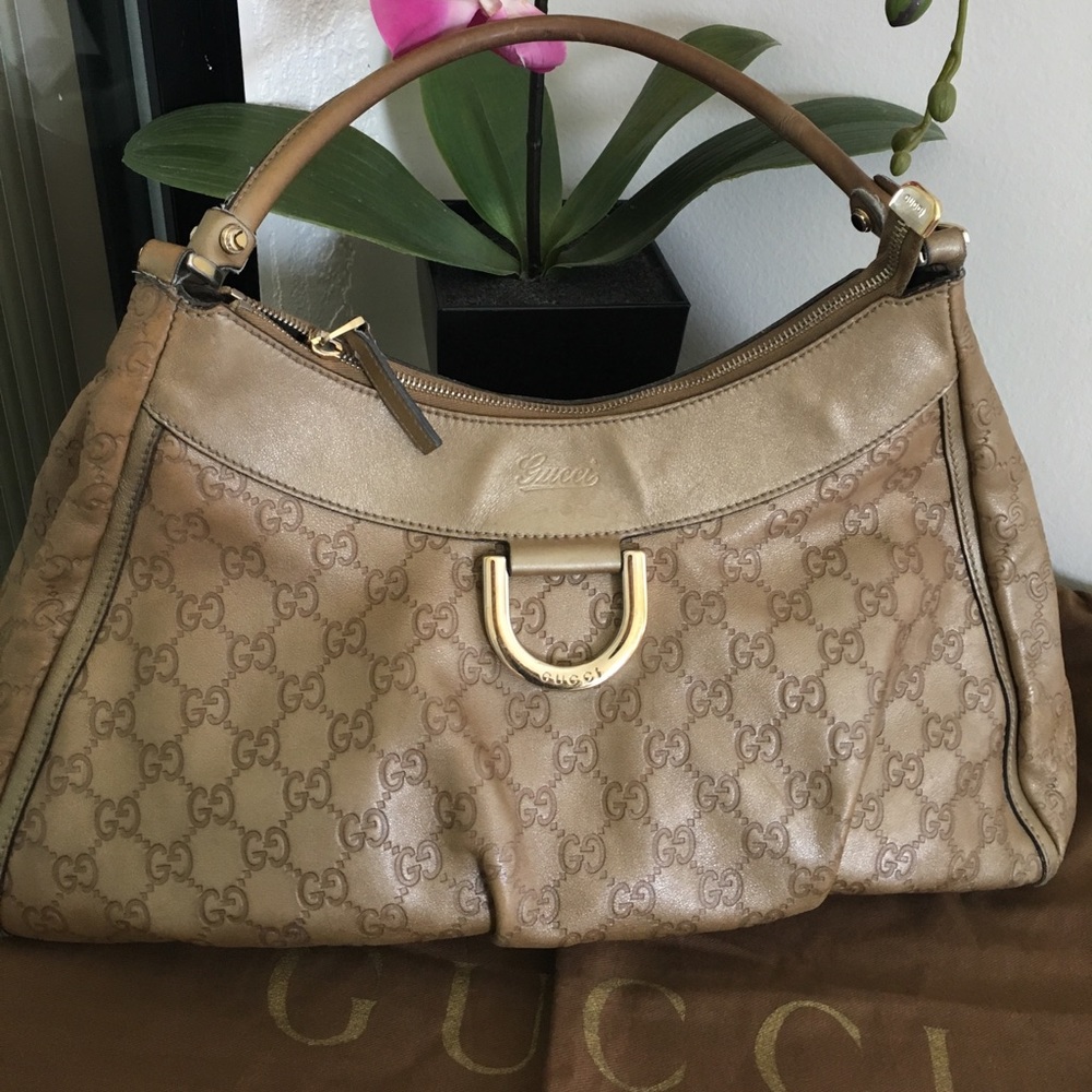 💥 💯Guaranteed Authenticity Gucci bag/ Italy 🇮🇹