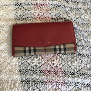 ❌SOLD❌ Burberry wallet used